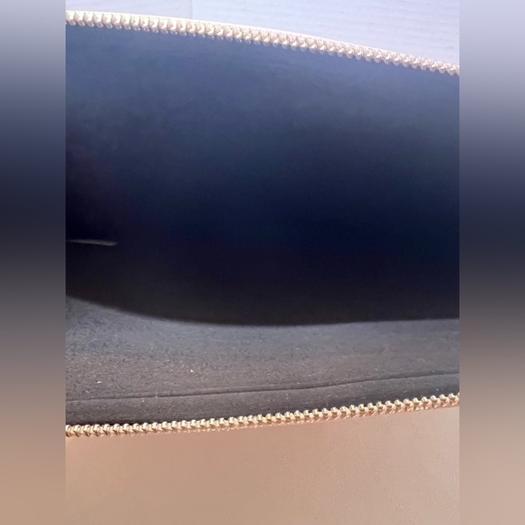 ♠️♠️♠️ Kate Spade New York Glimmer Laptop Sleeve 13" New - Picture 4 of 8